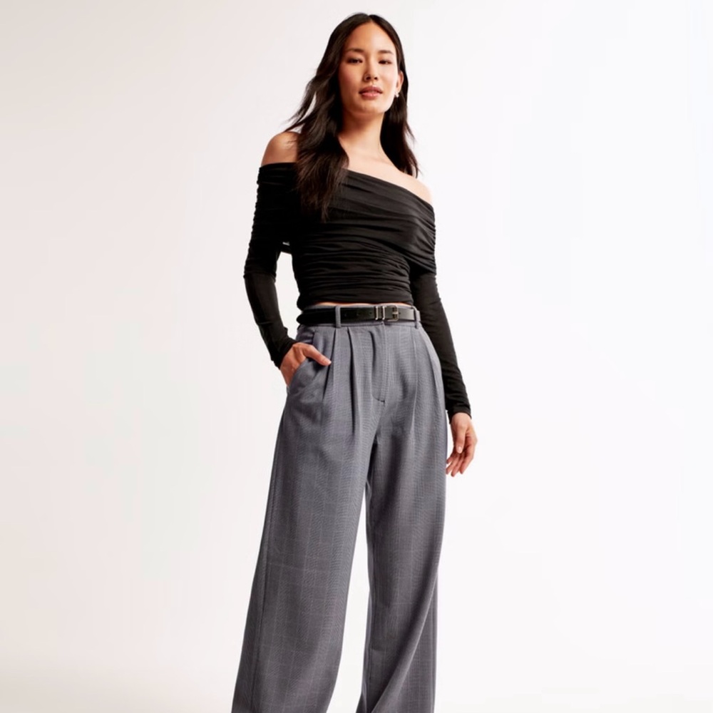 Abercrombie & Fitch Sloane Tailored Wide Leg Pant